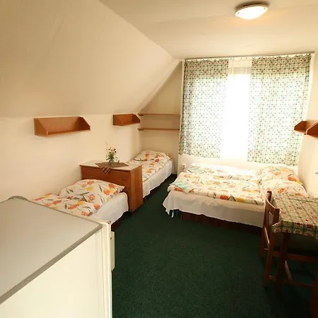 Rybářská Bašta - A Bungalovy - Nechranická Přehrada Vikletice
